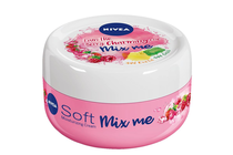 Дневни кремове за лице » Универсален крем Nivea Soft Mix Me Berry Charming